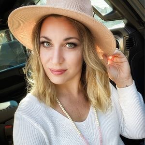 Meet your Posher, Kara